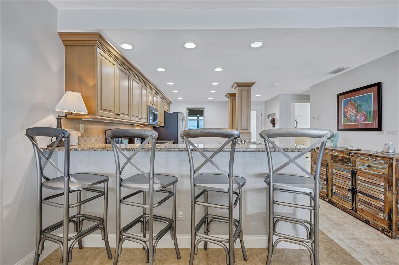 6140 MIDNIGHT PASS RD #501