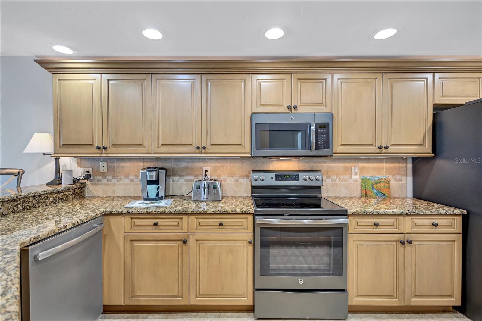 6140 MIDNIGHT PASS RD #501