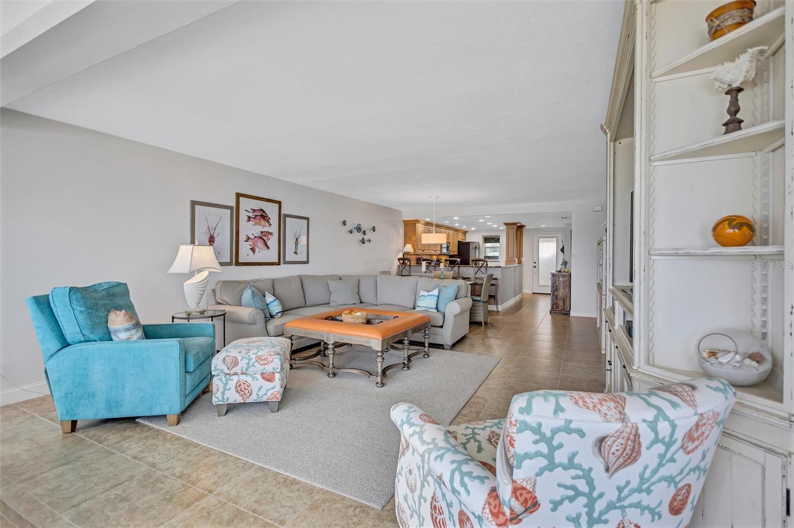 6140 MIDNIGHT PASS RD #501