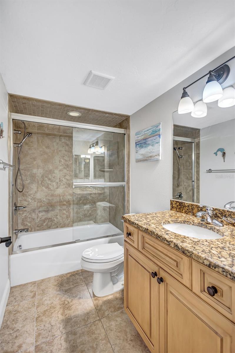 6140 MIDNIGHT PASS RD #501