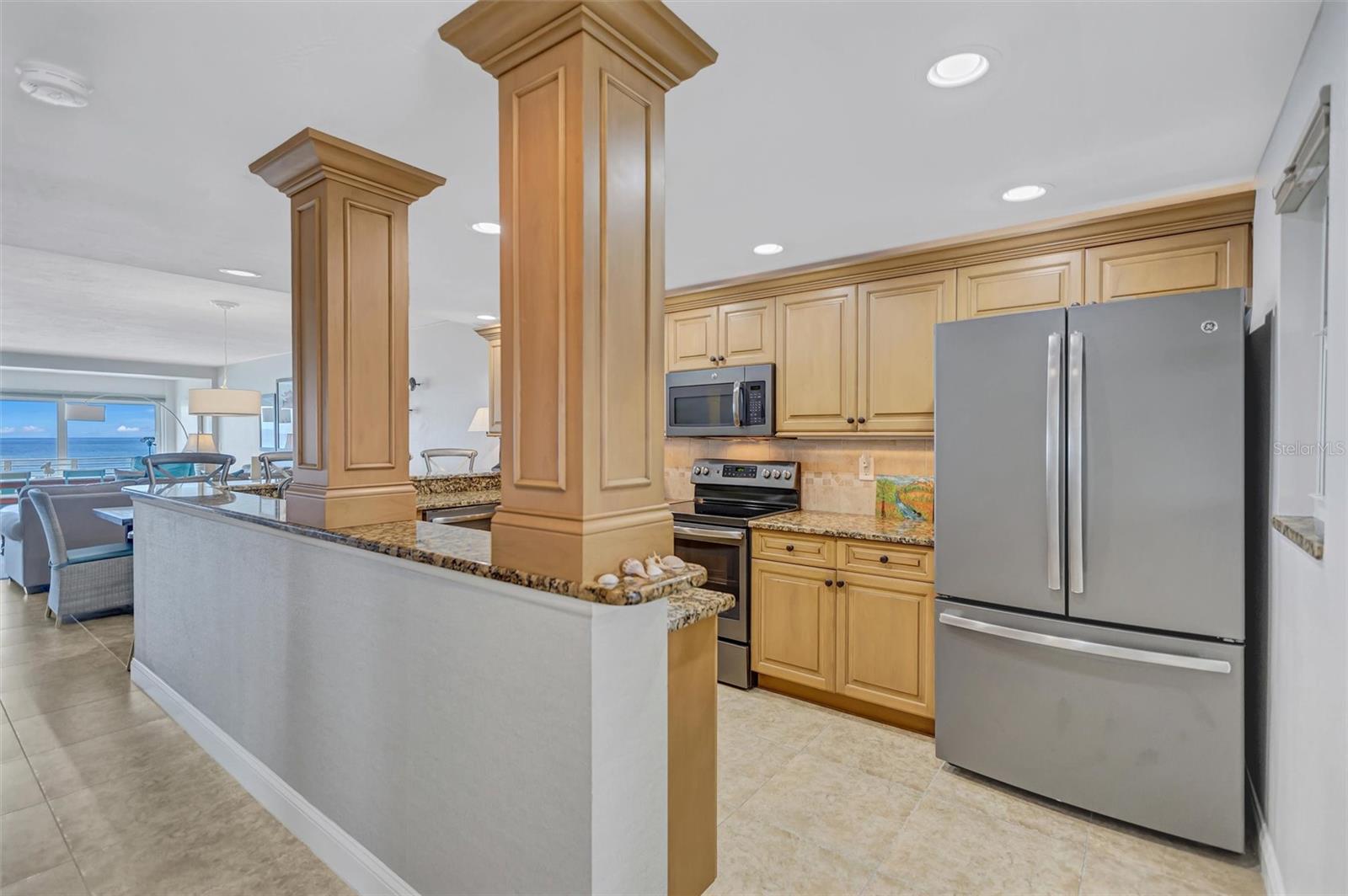 6140 MIDNIGHT PASS RD #501