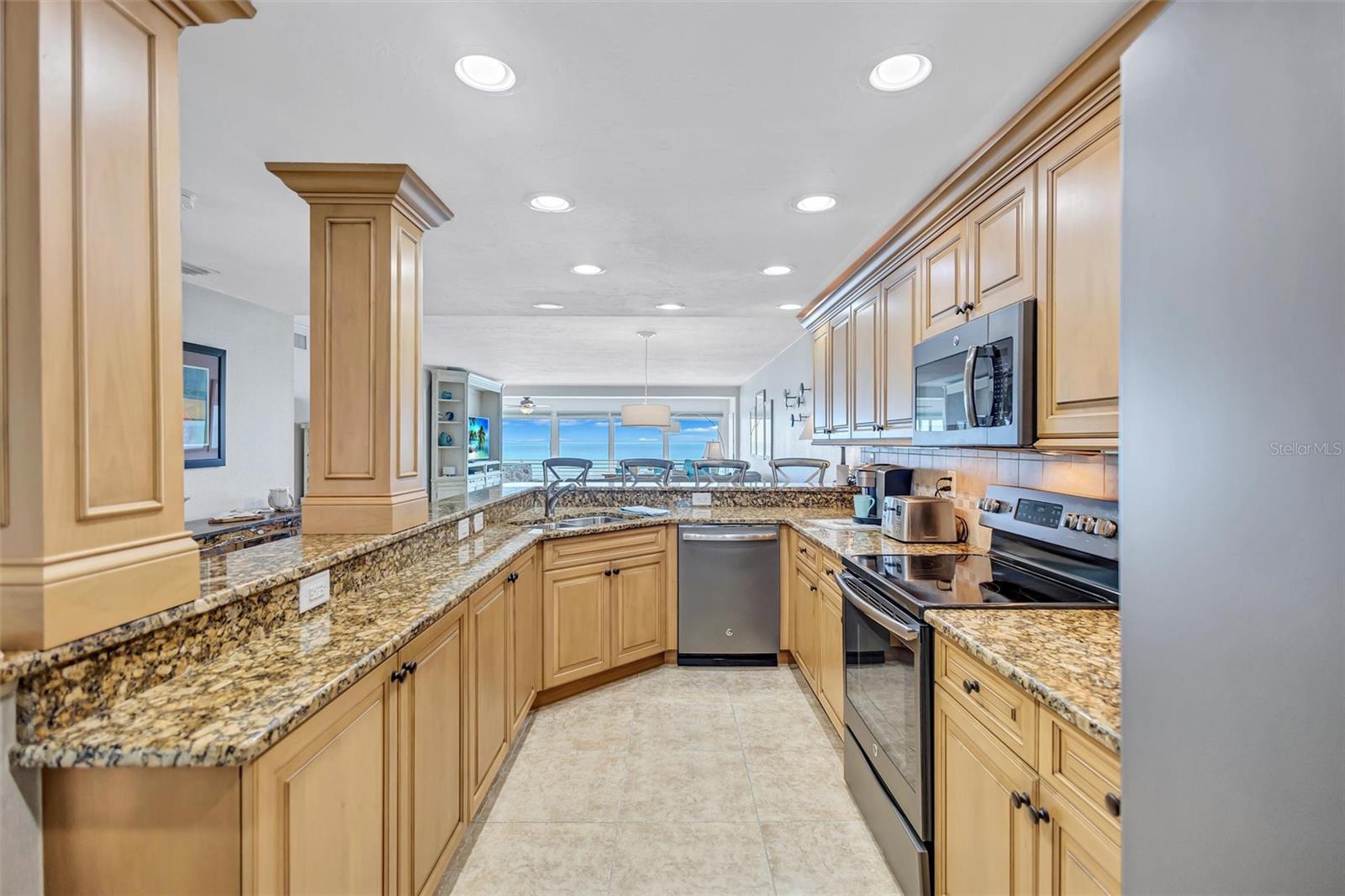 6140 MIDNIGHT PASS RD #501