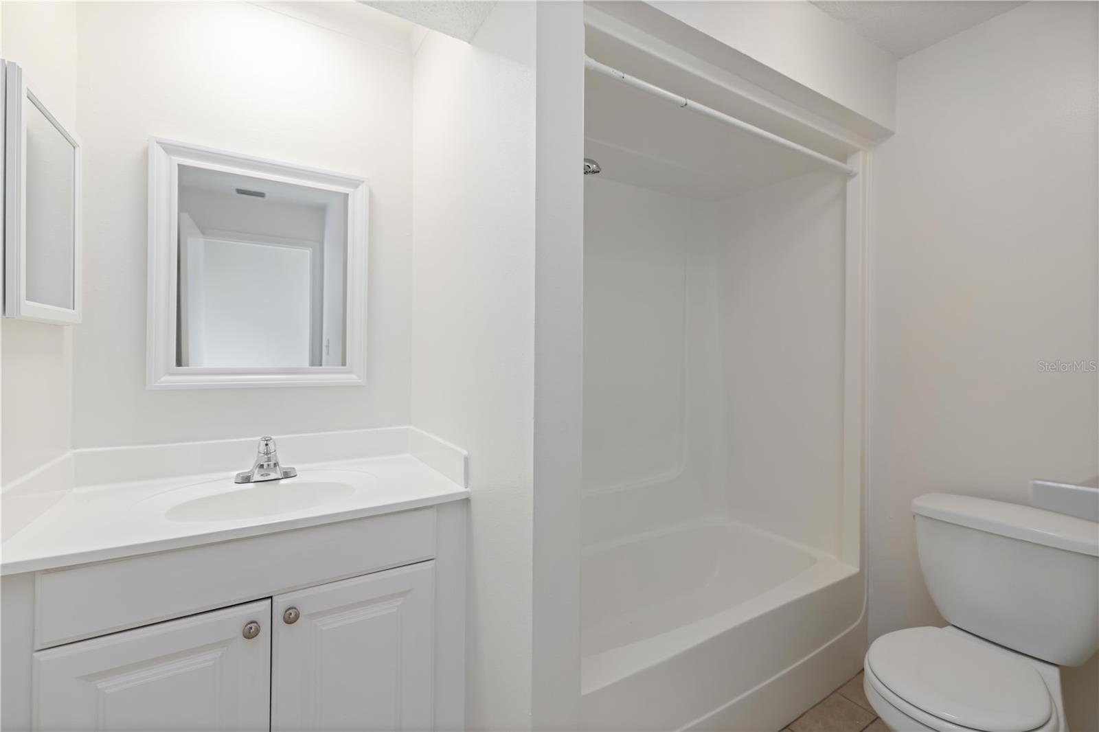3569 BEE RIDGE