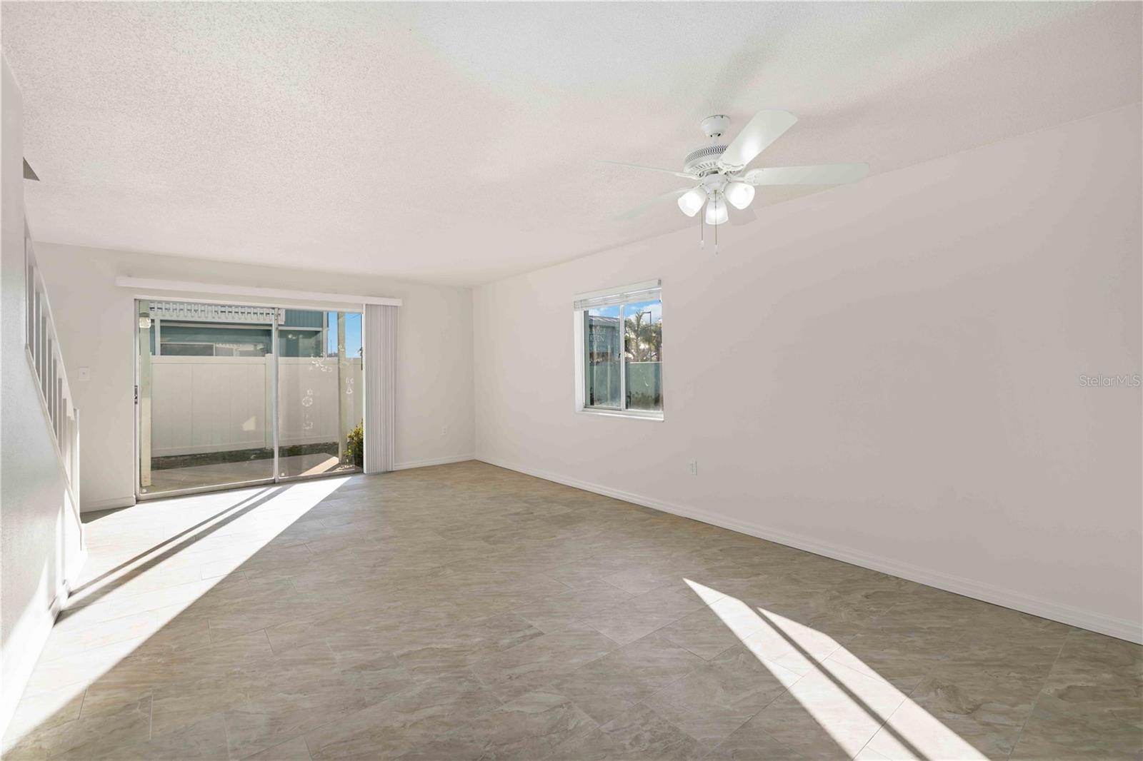 3569 BEE RIDGE