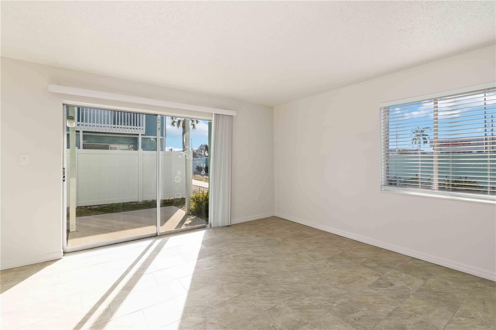 3569 BEE RIDGE