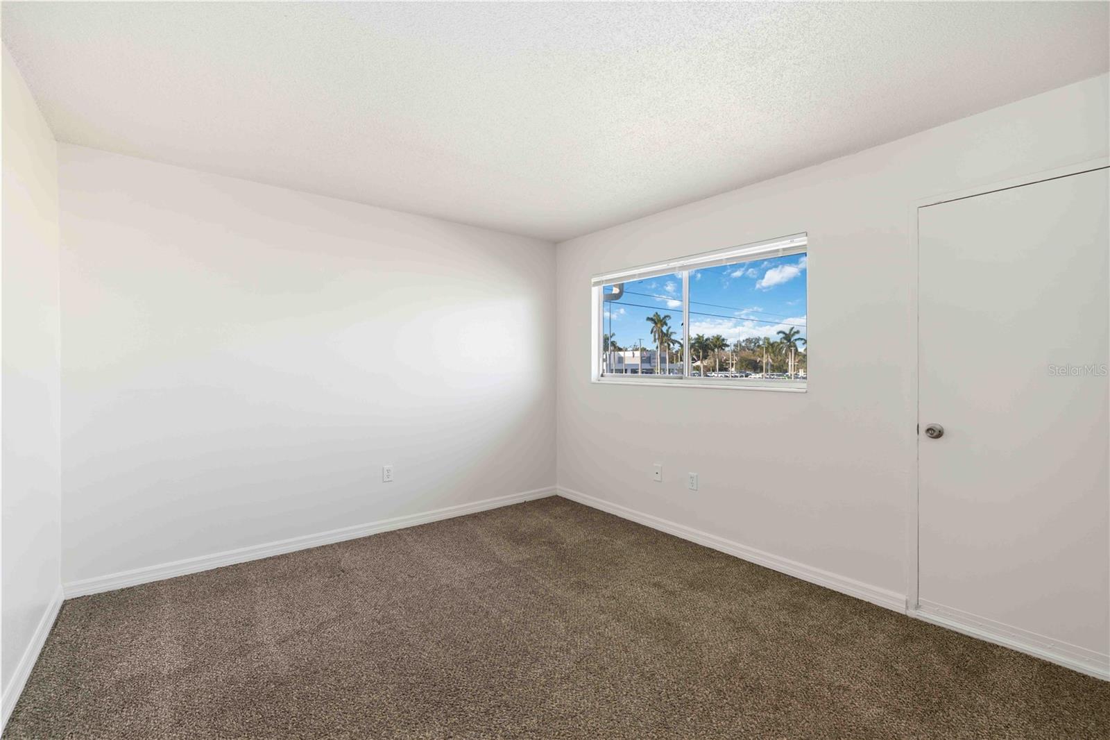 3569 BEE RIDGE