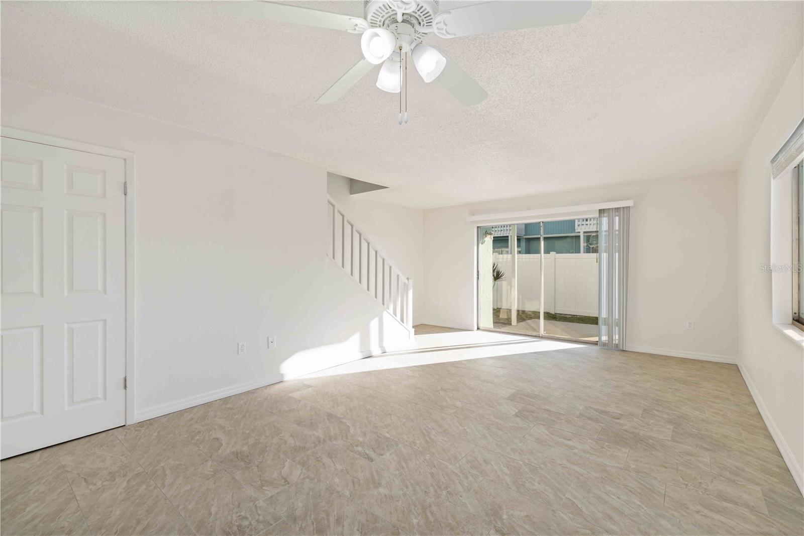 3569 BEE RIDGE