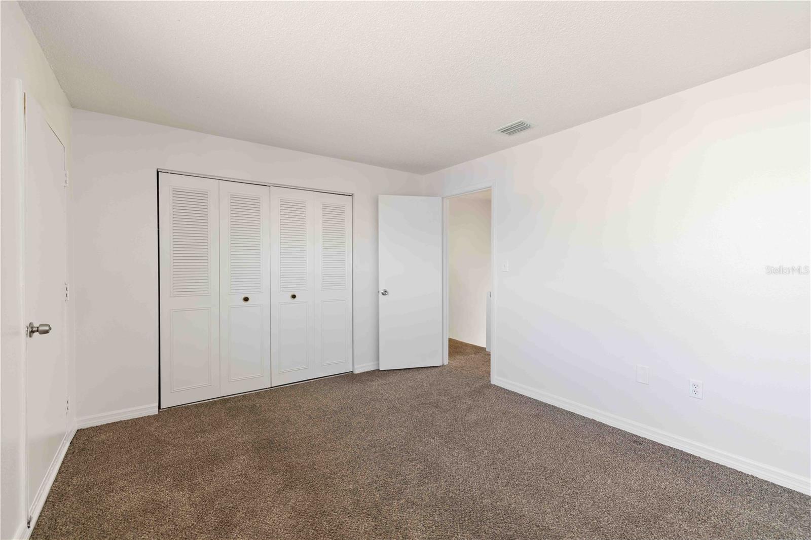 3569 BEE RIDGE