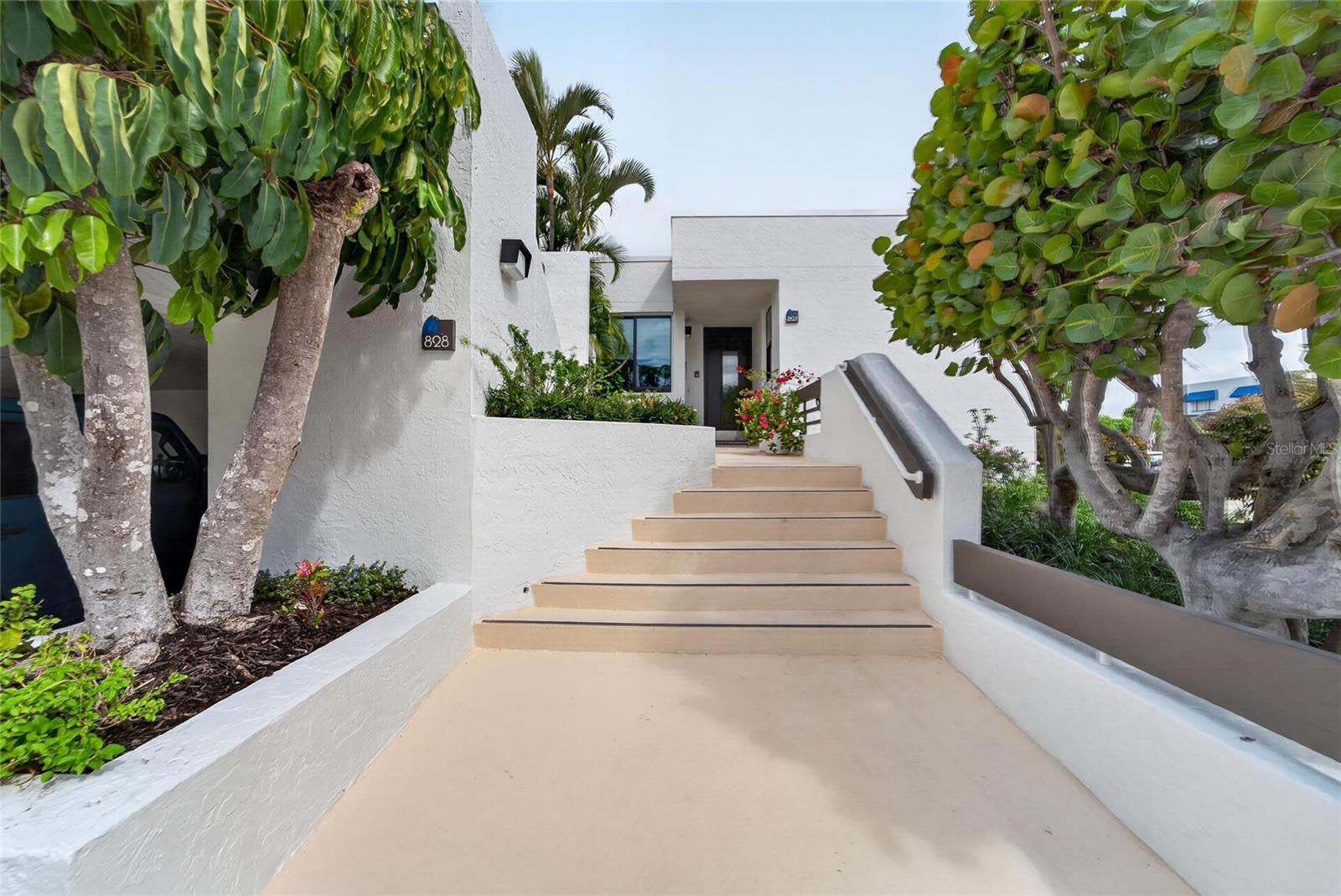 828 BAYPORT WAY #828