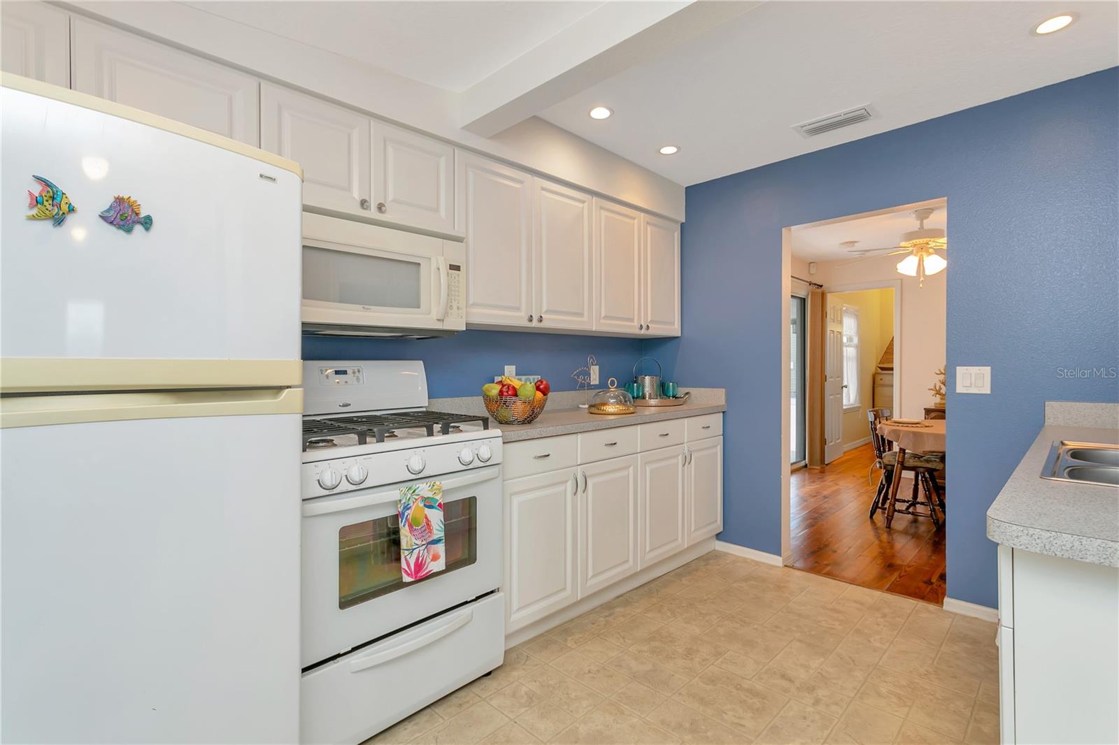 14 BRADEN CASTLE DR