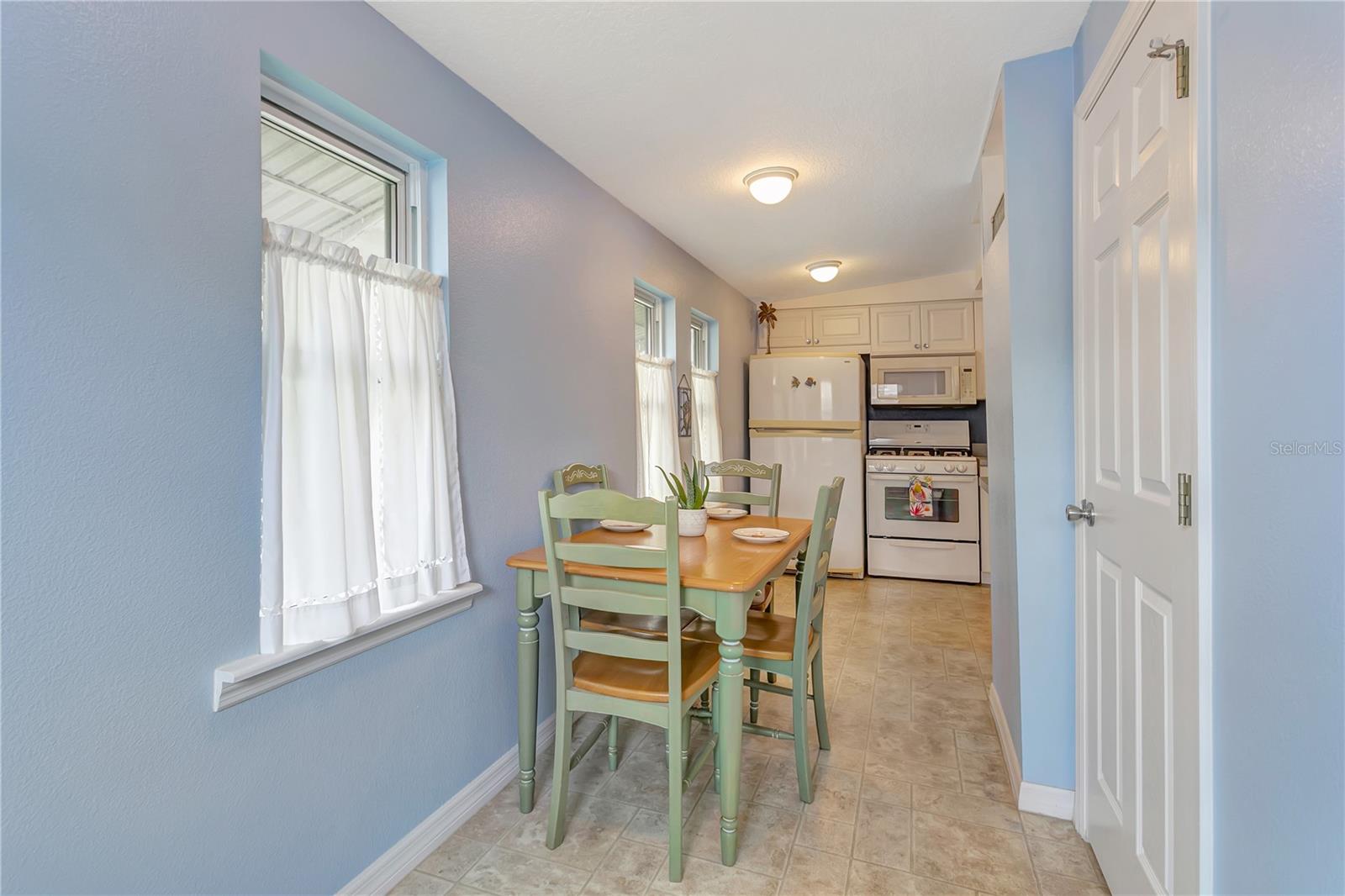 14 BRADEN CASTLE DR