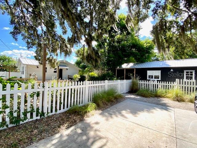 3611 OLD BRADENTON RD