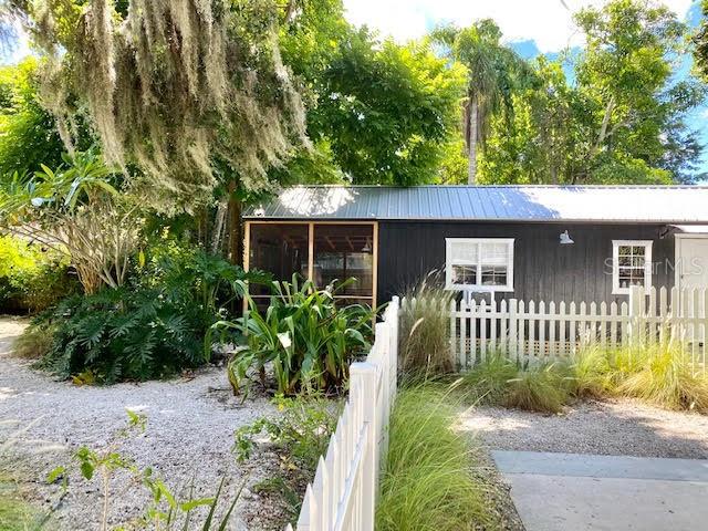 3611 OLD BRADENTON RD