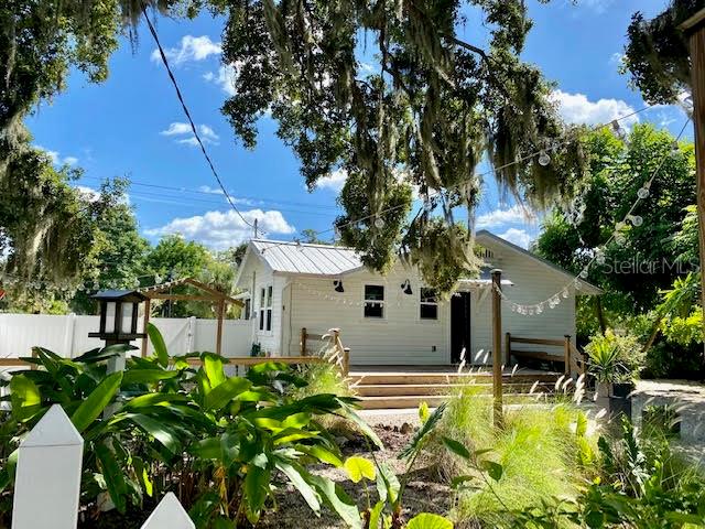 3611 OLD BRADENTON RD