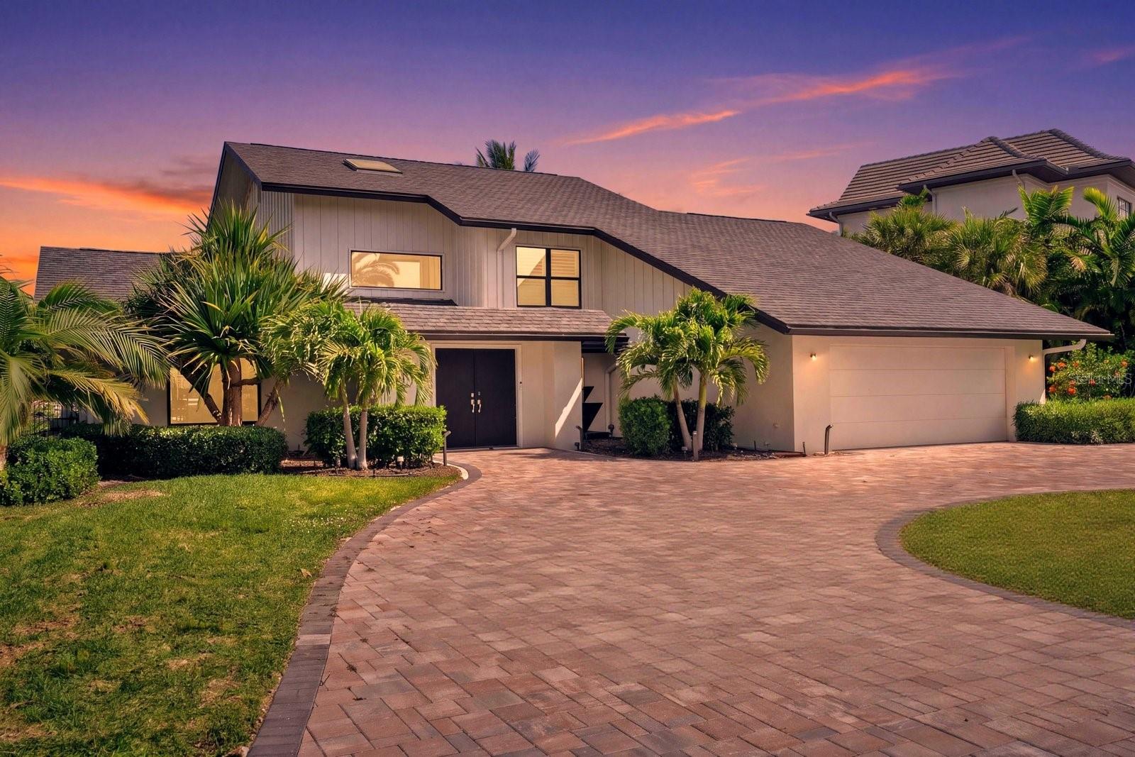 847 FREELING DR