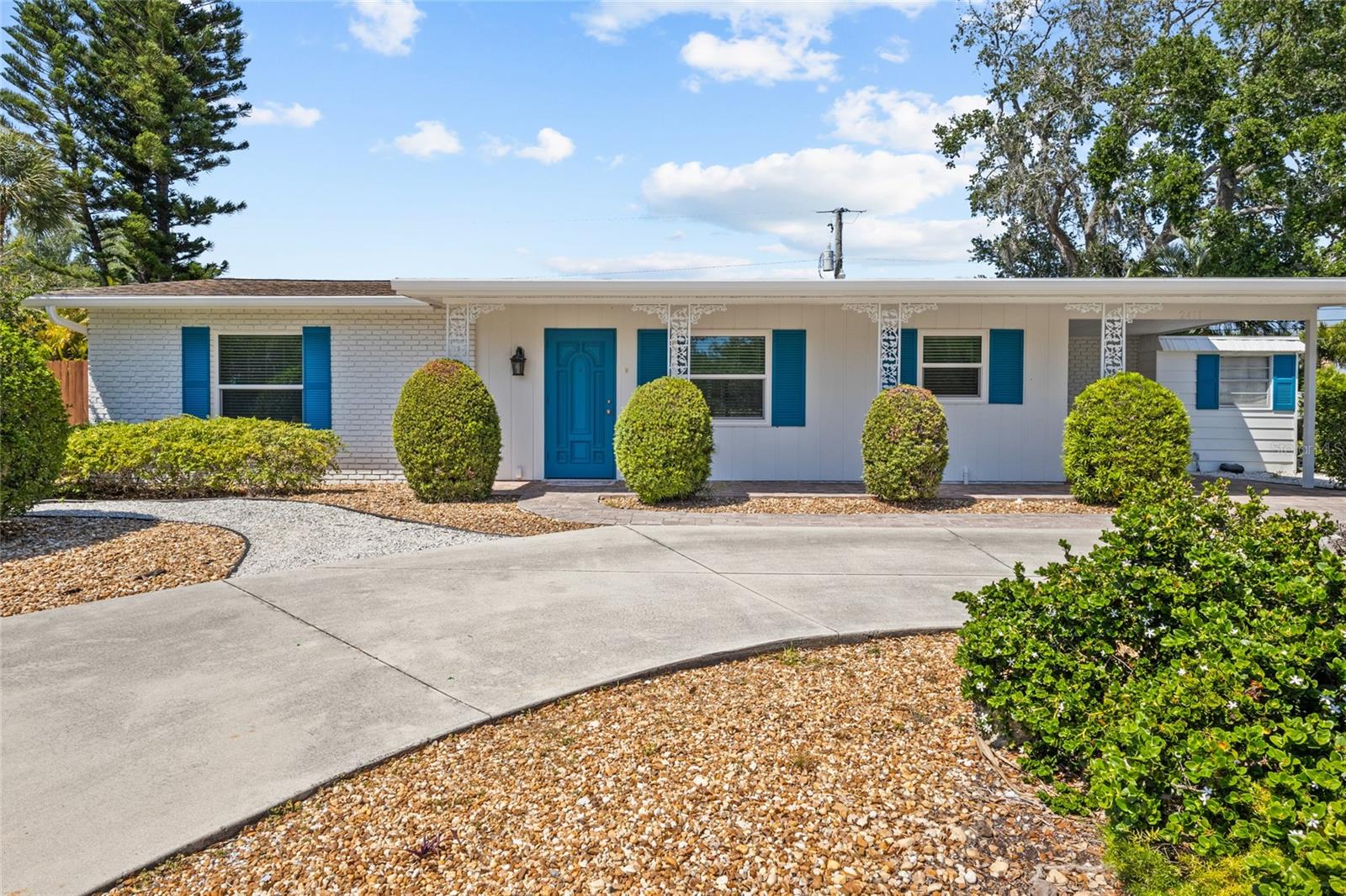 2411 GULF GATE DR