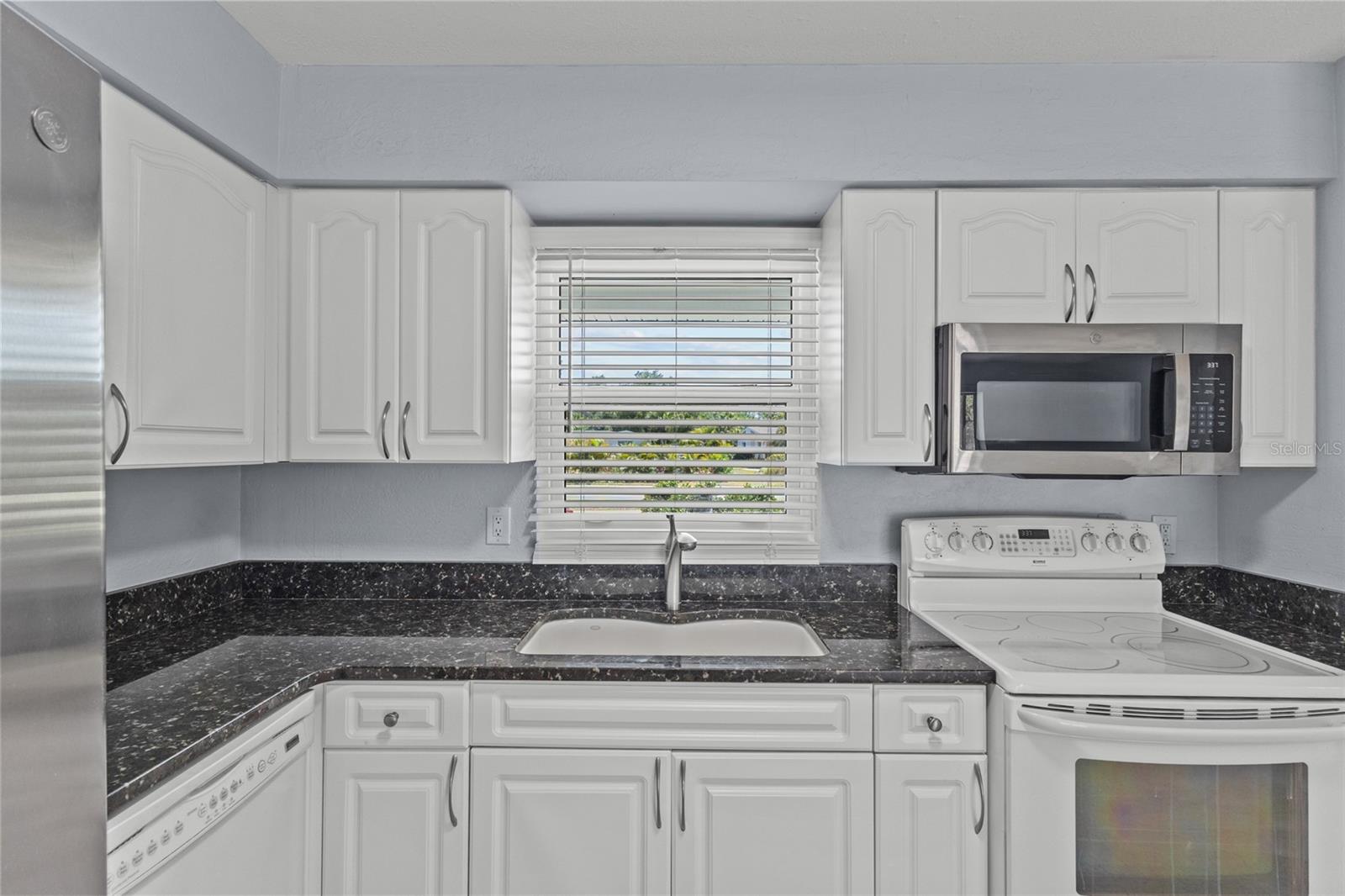 2411 GULF GATE DR