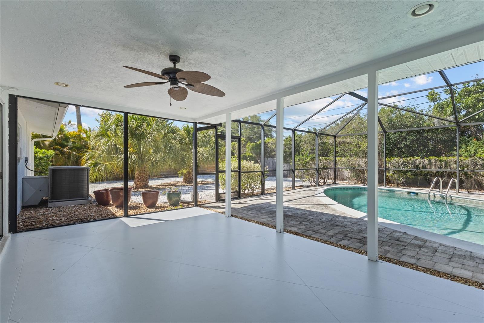 2411 GULF GATE DR