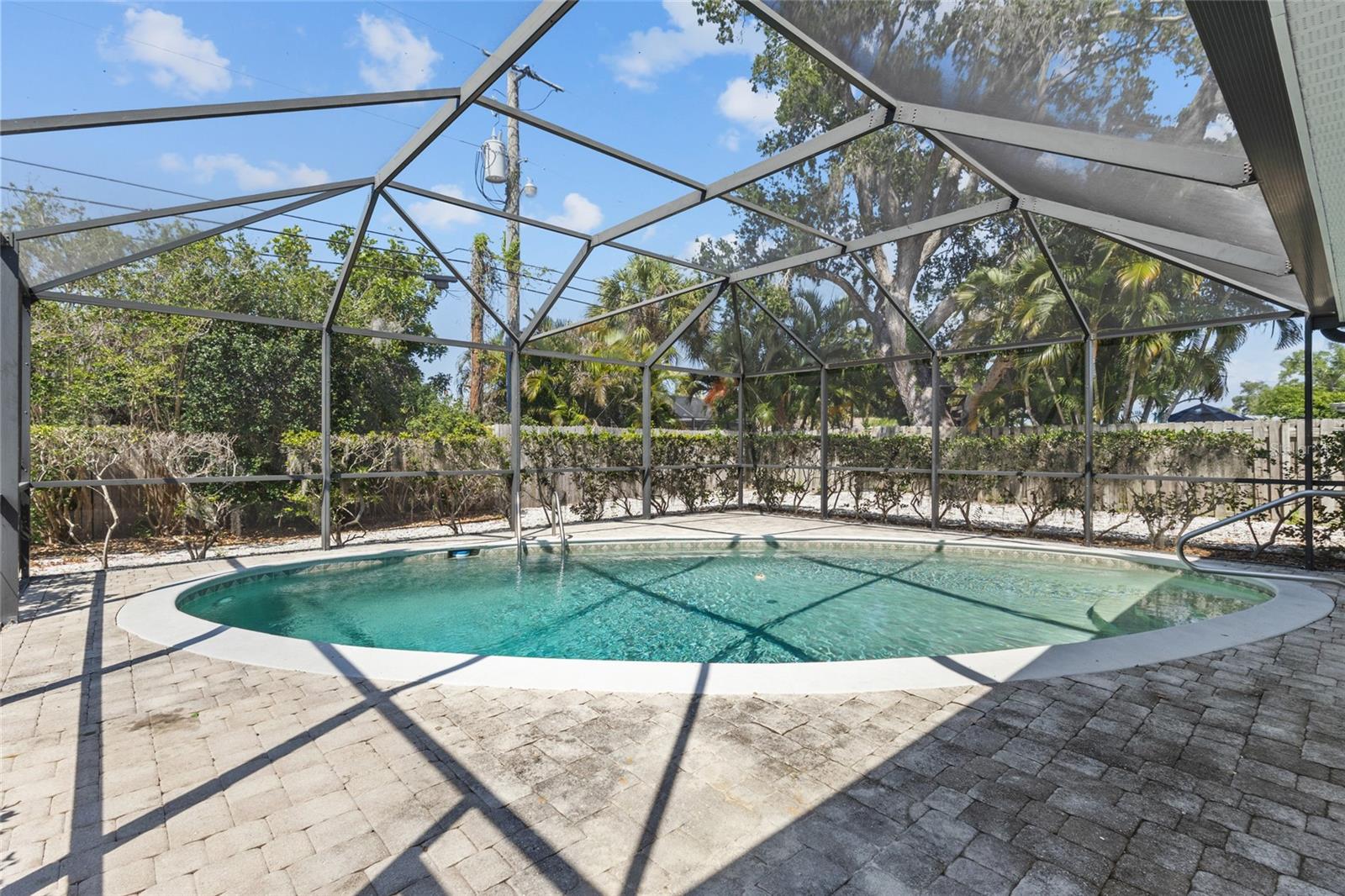 2411 GULF GATE DR