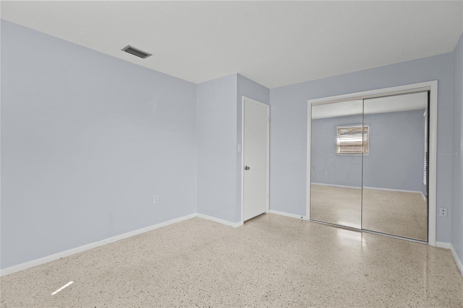 2411 GULF GATE DR