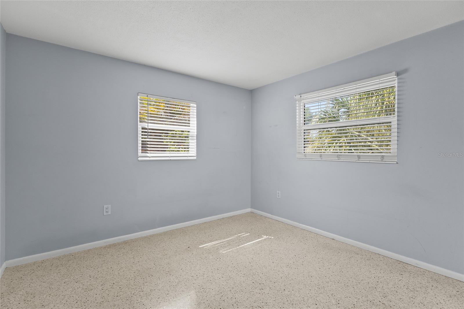 2411 GULF GATE DR