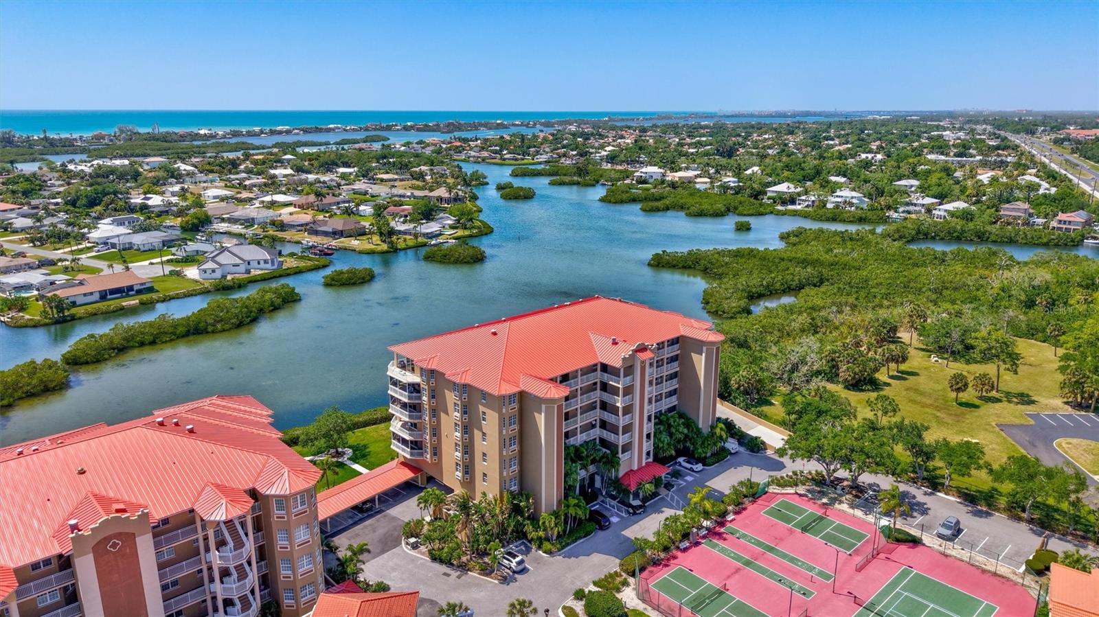 5100 JESSIE HARBOR DR #304