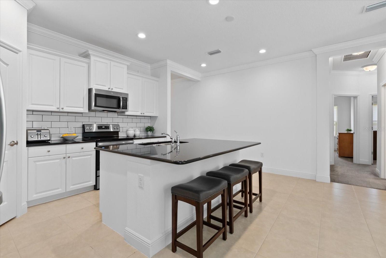 7526 RIDGELAKE CIR
