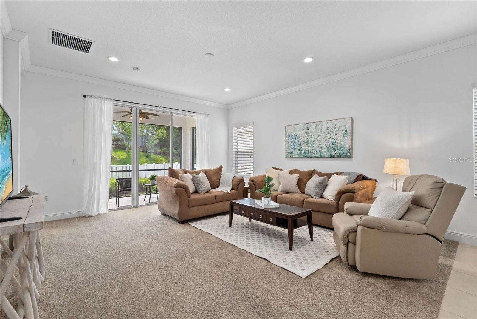 7526 RIDGELAKE CIR