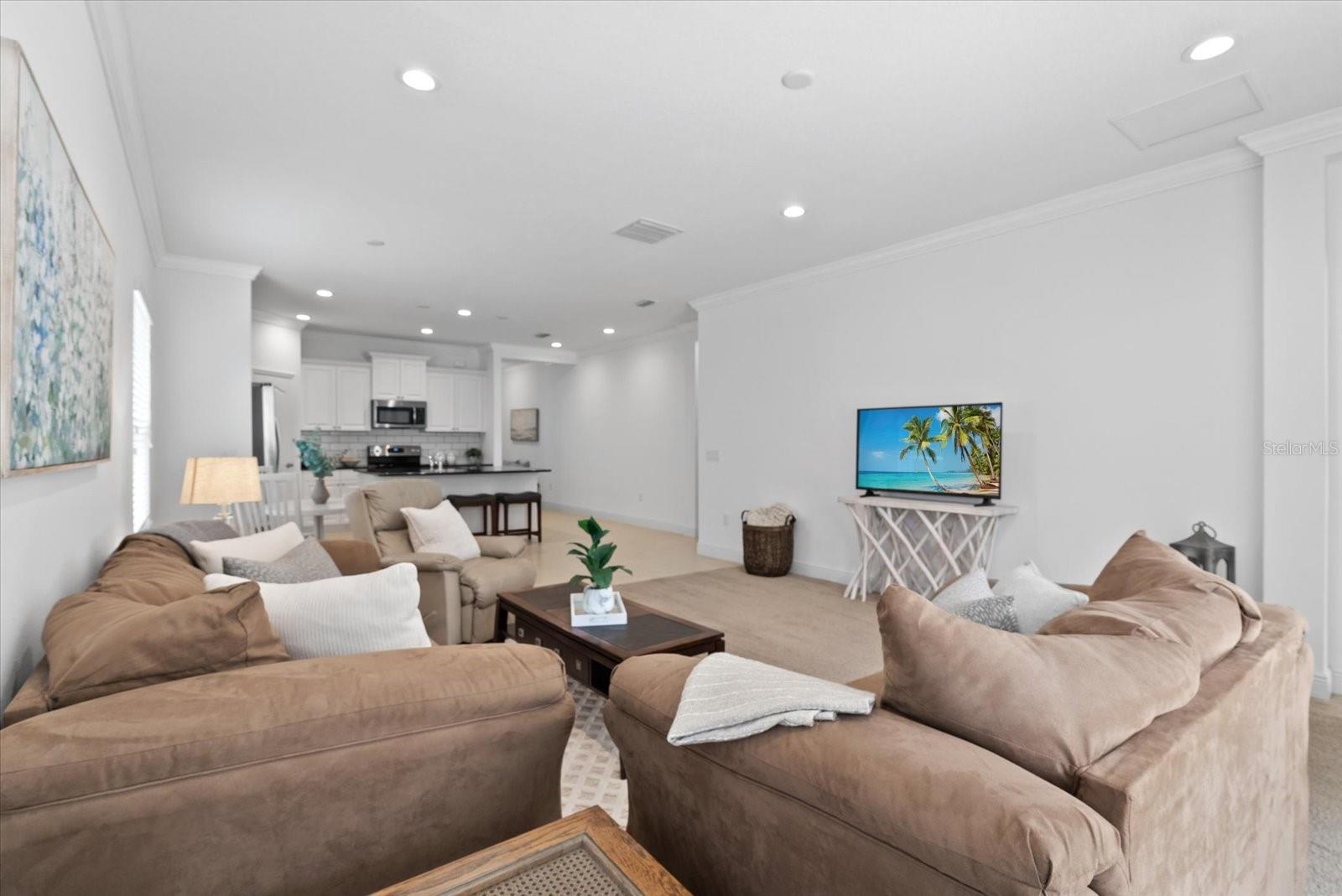 7526 RIDGELAKE CIR