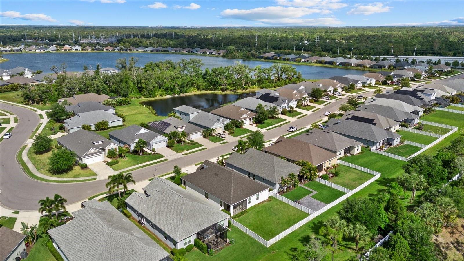 7526 RIDGELAKE CIR