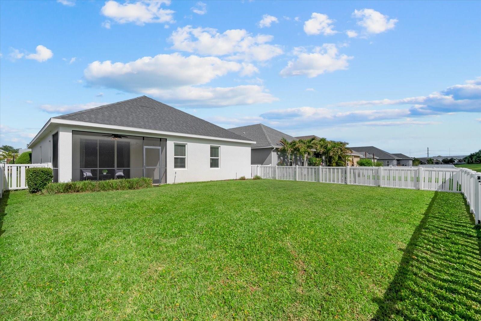 7526 RIDGELAKE CIR