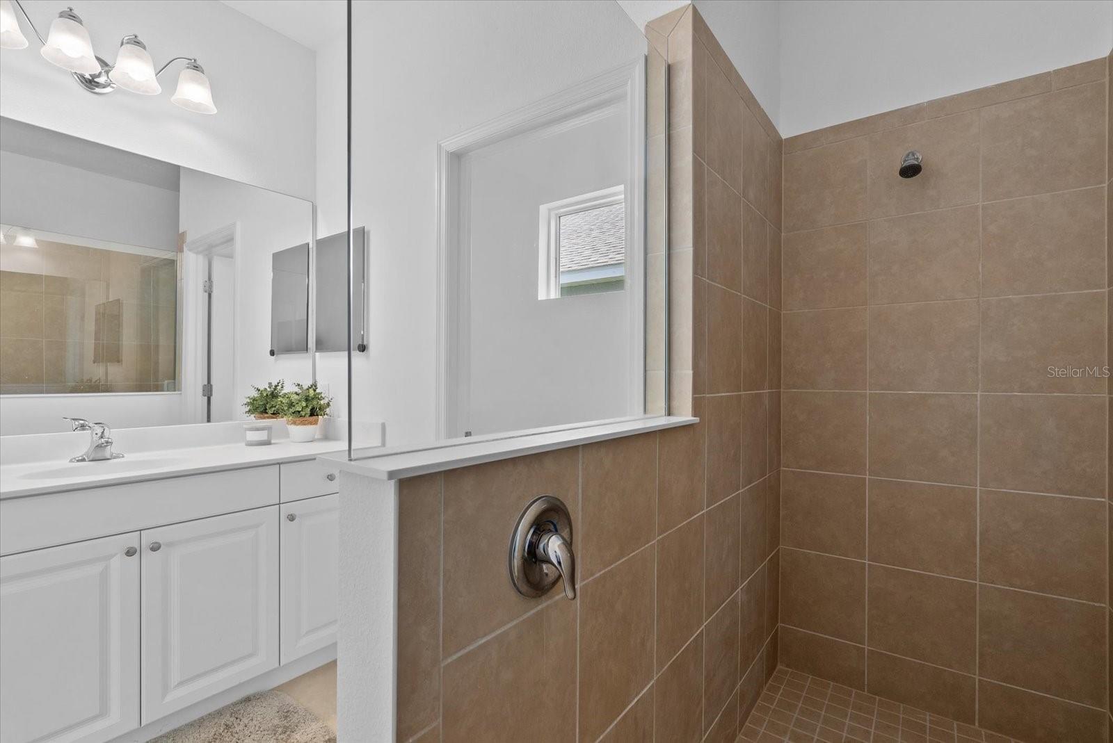 7526 RIDGELAKE CIR
