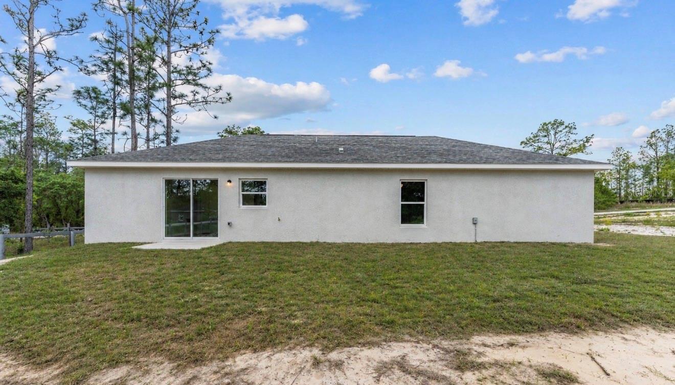 467 SW ALVAREZ RD