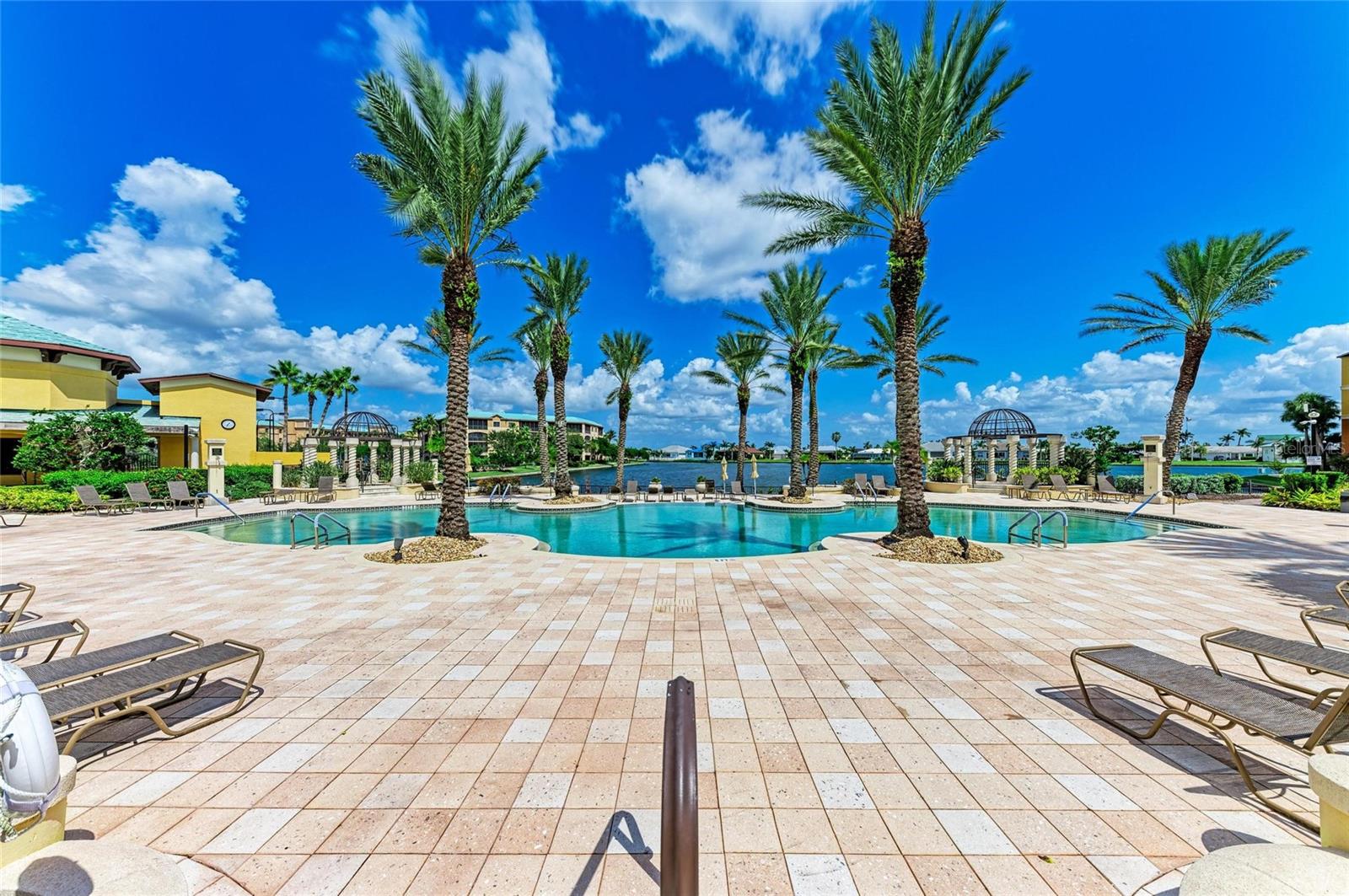96 VIVANTE BLVD #210