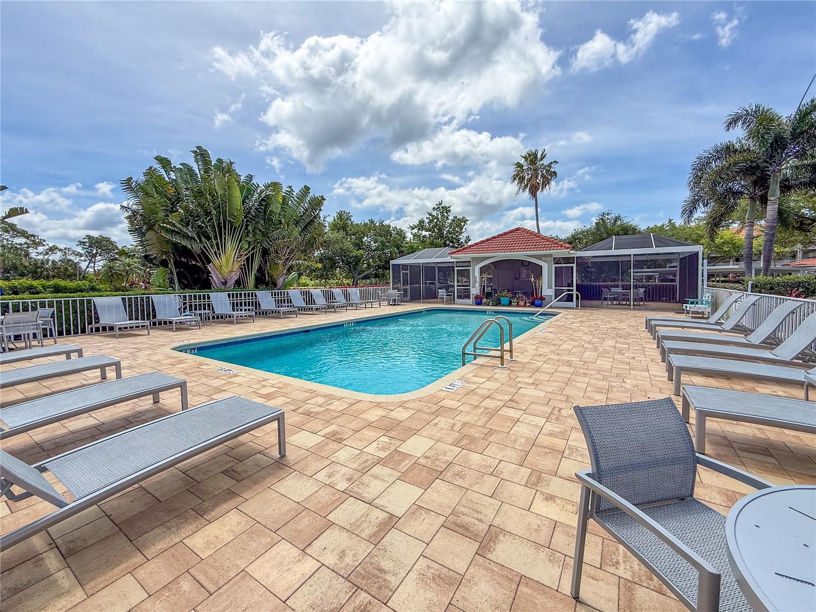 9320 CLUBSIDE CIR #2201