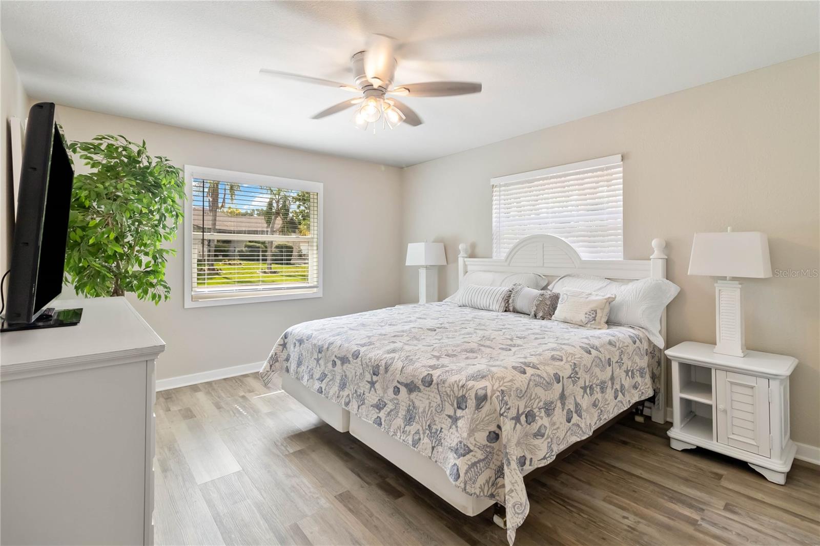 526 CONRAD RD