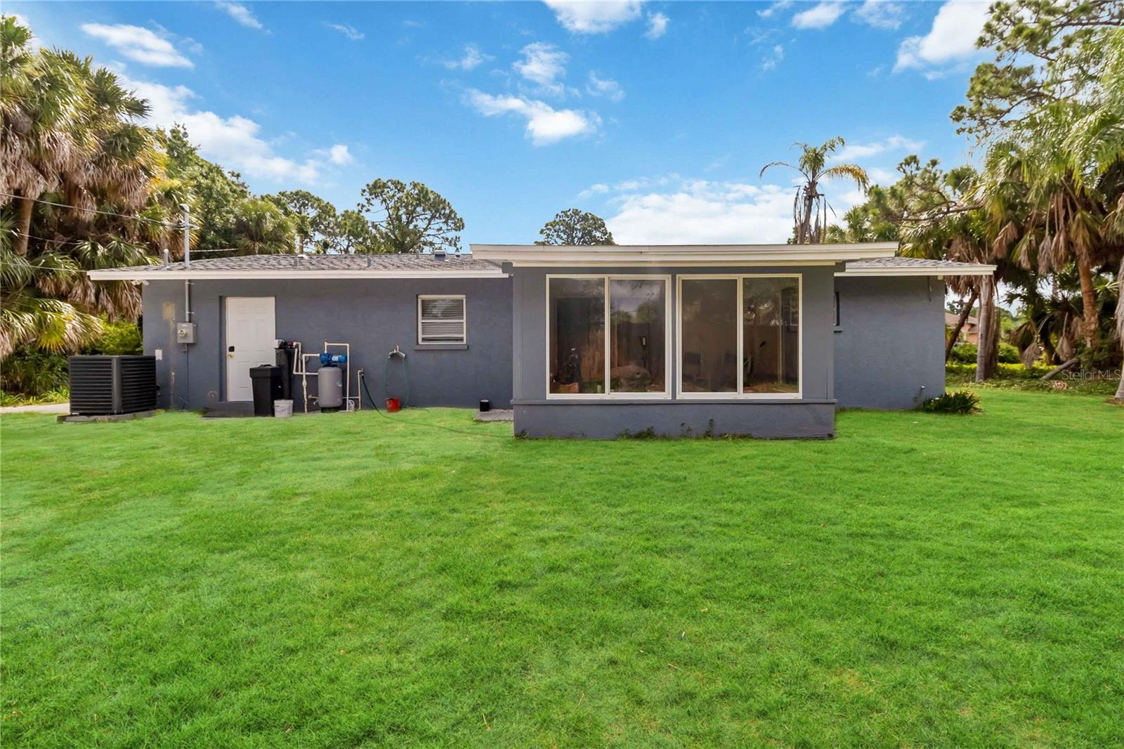 526 CONRAD RD
