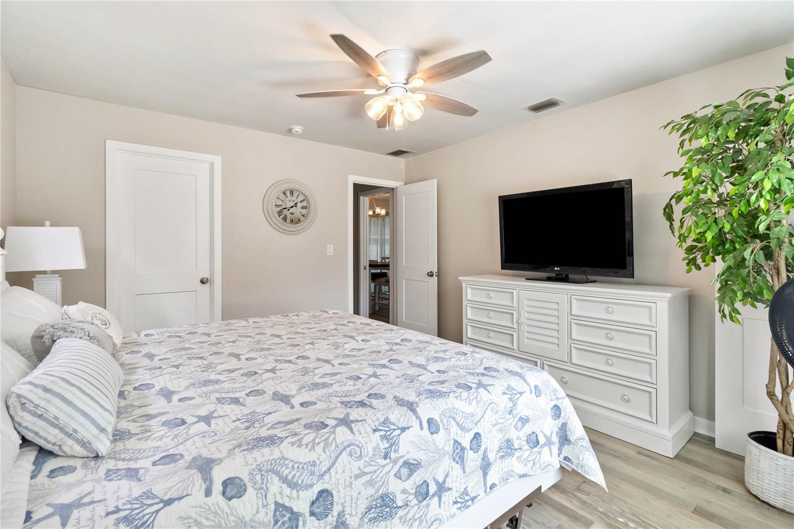 526 CONRAD RD
