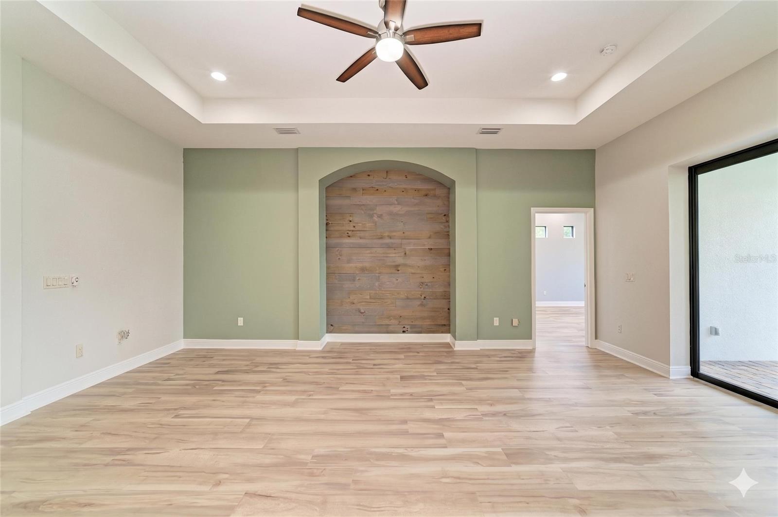 5819 TITLE ROW DR