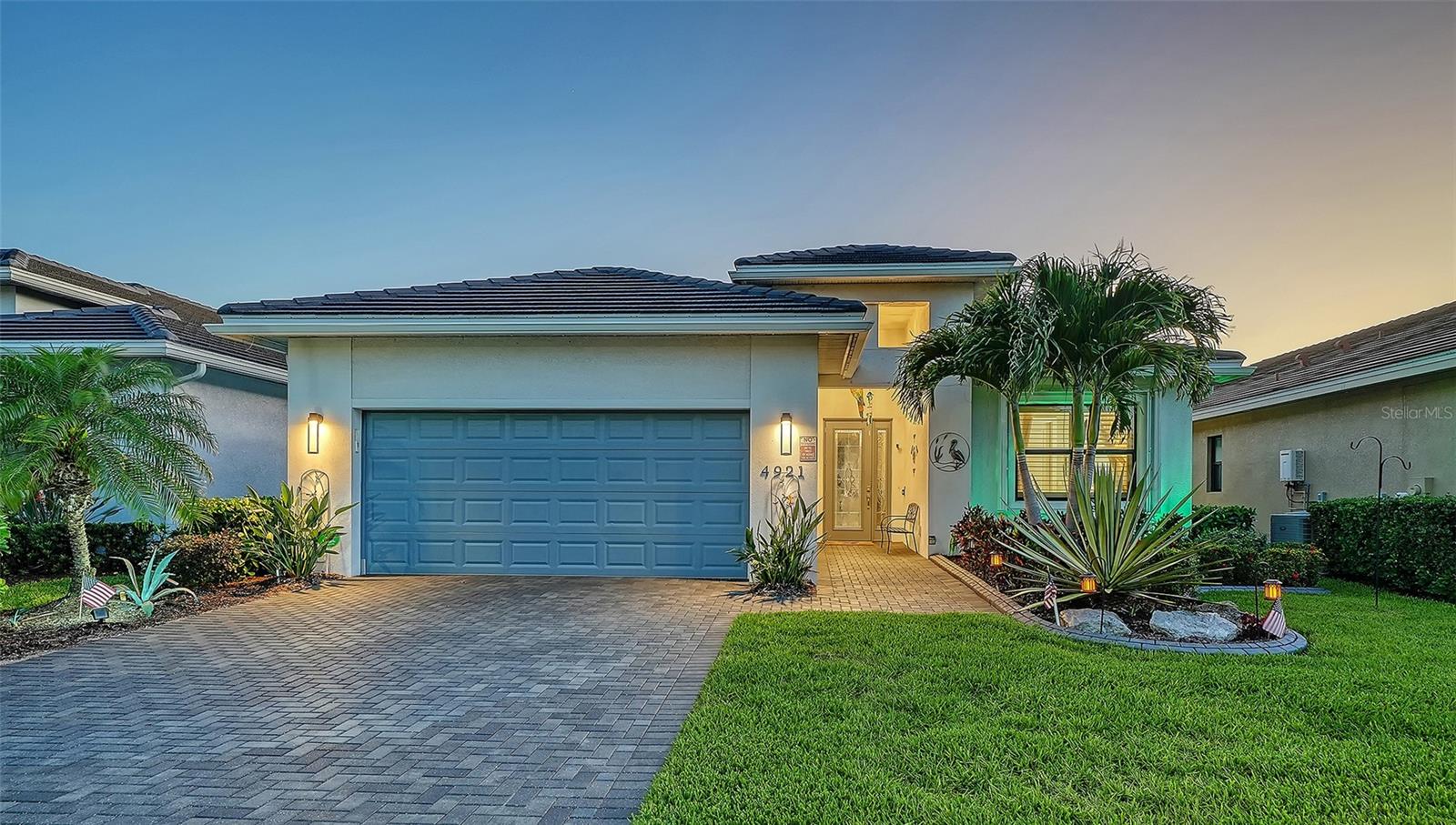 4921 SURFSIDE CIR