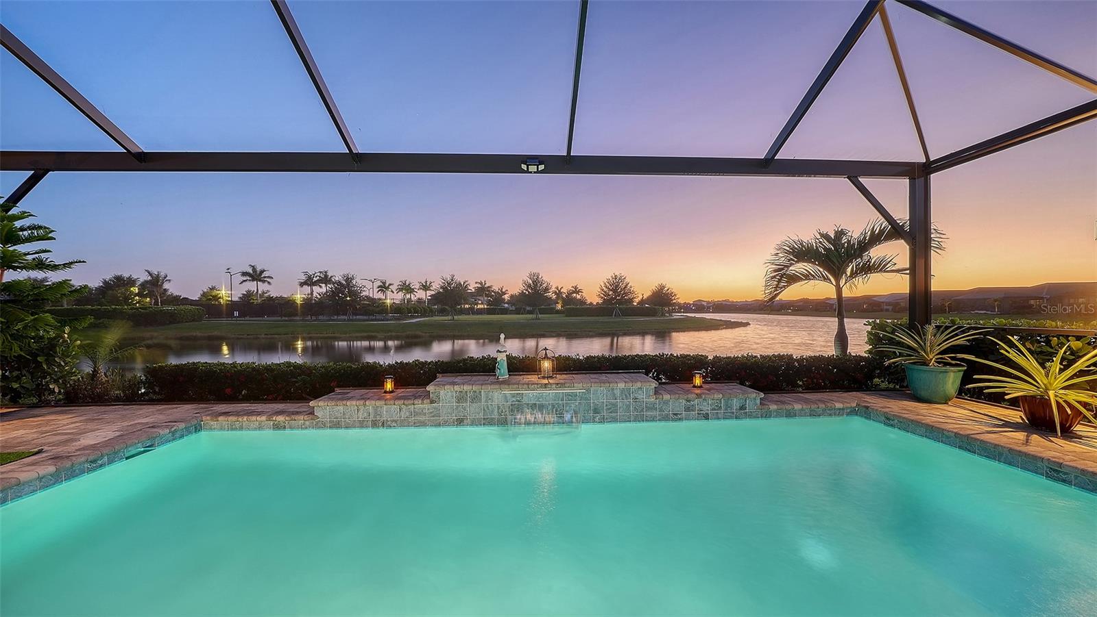 4921 SURFSIDE CIR