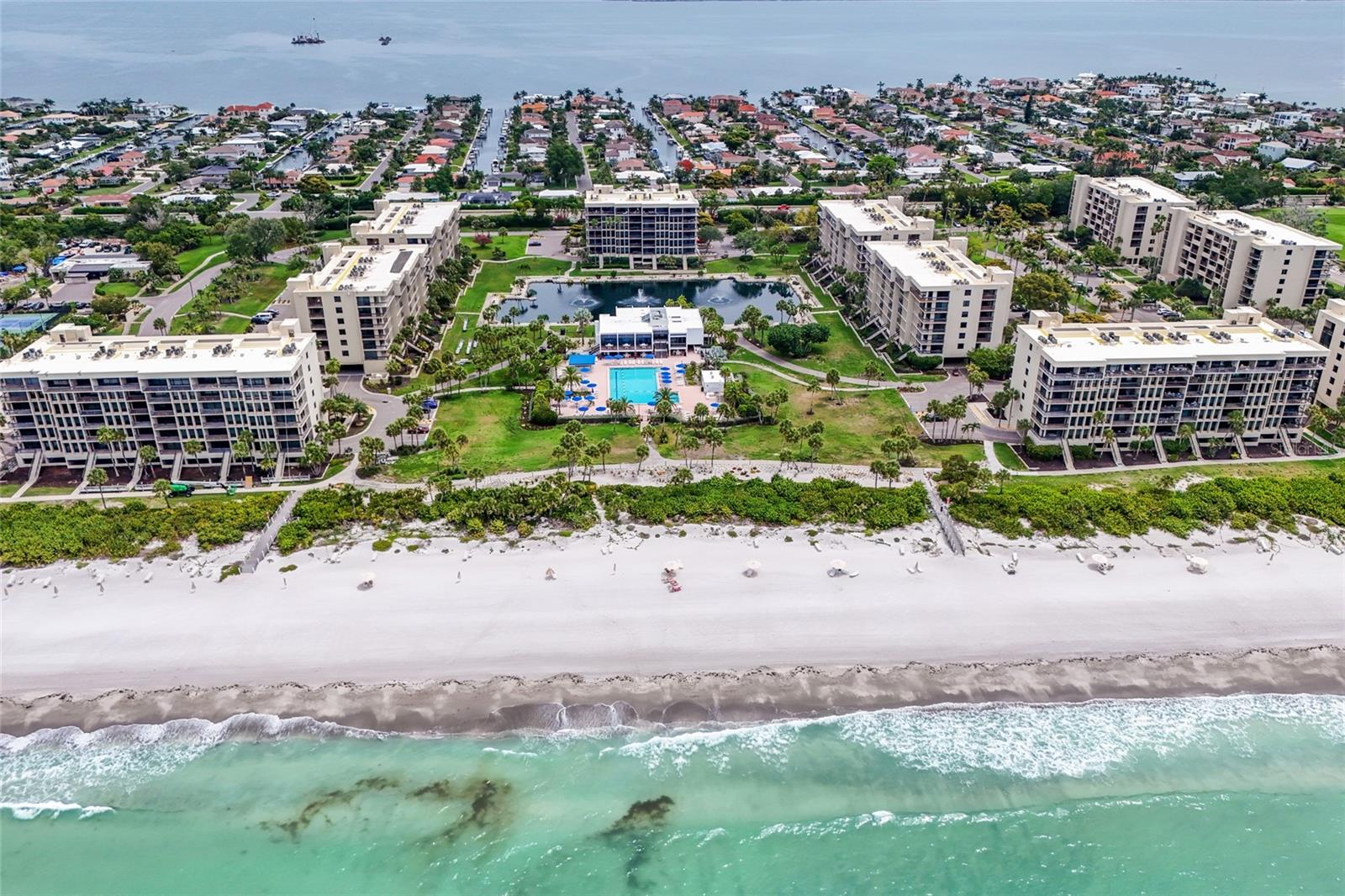 1095 GULF OF MEXICO DR #102