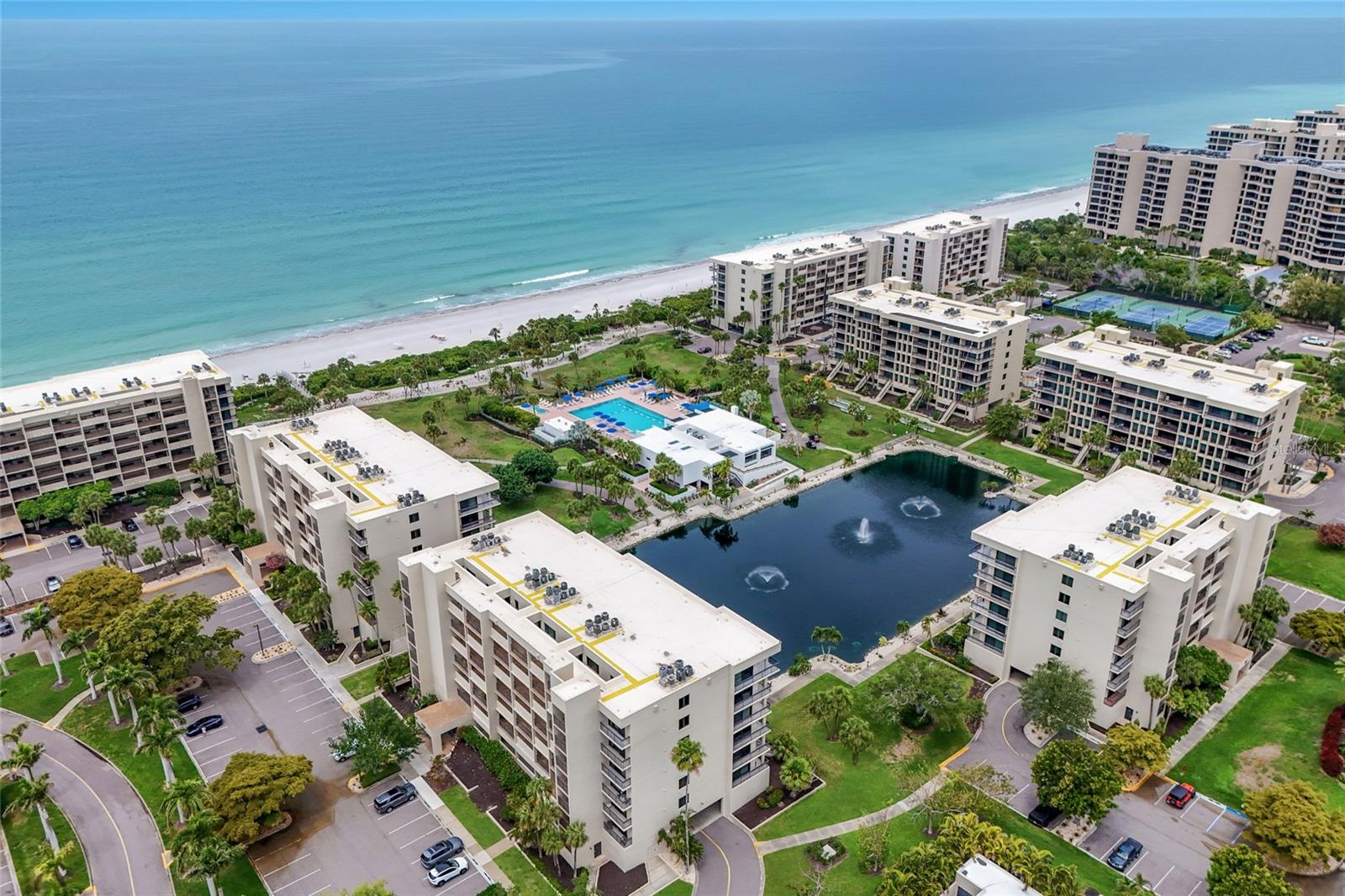 1095 GULF OF MEXICO DR #102