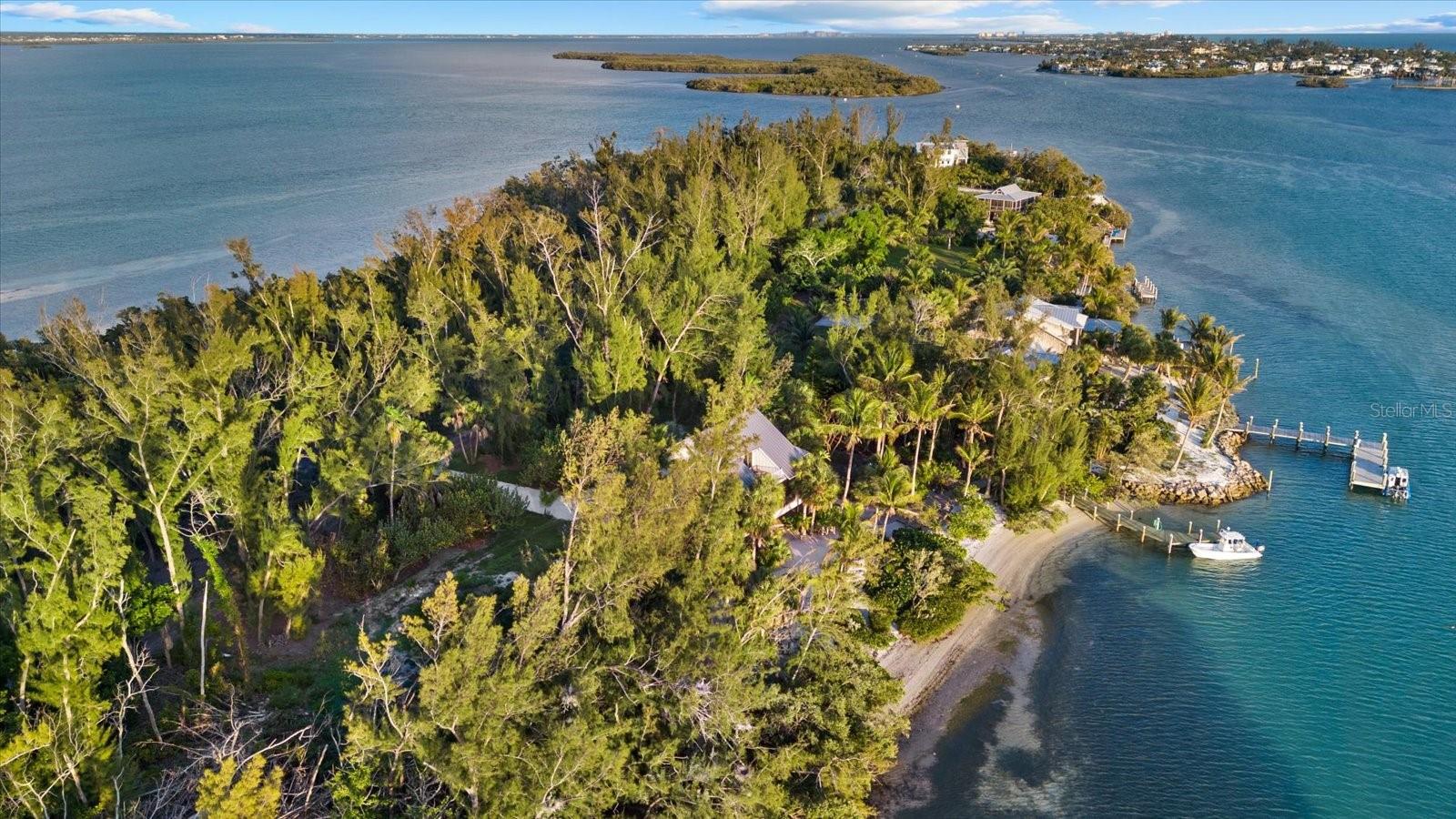 7143 LA LENAIRE DR