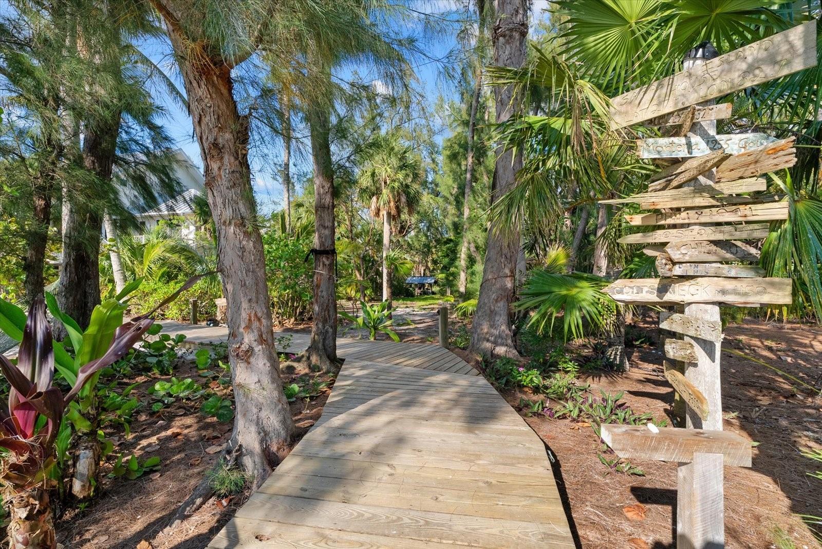 7143 LA LENAIRE DR