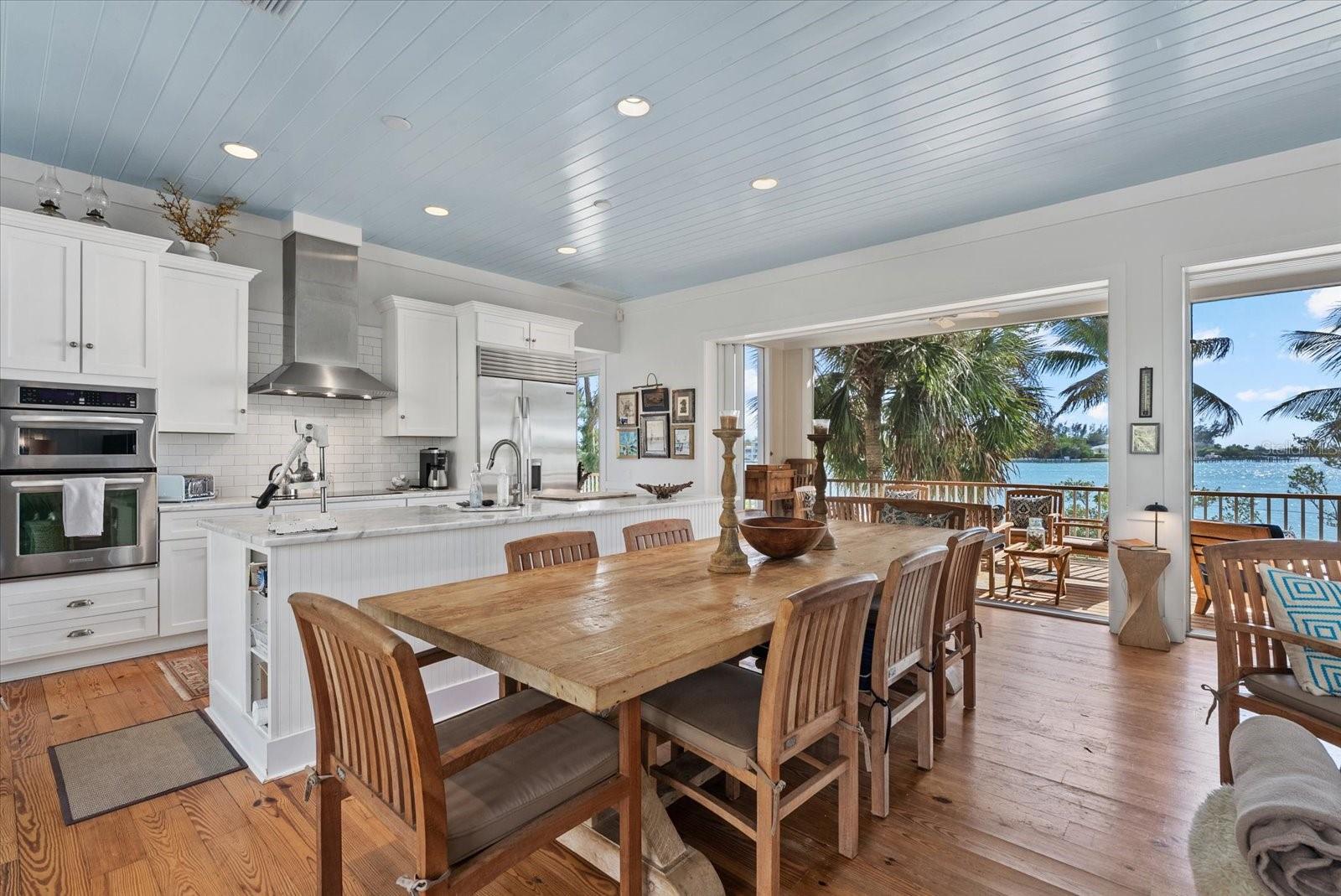 7143 LA LENAIRE DR