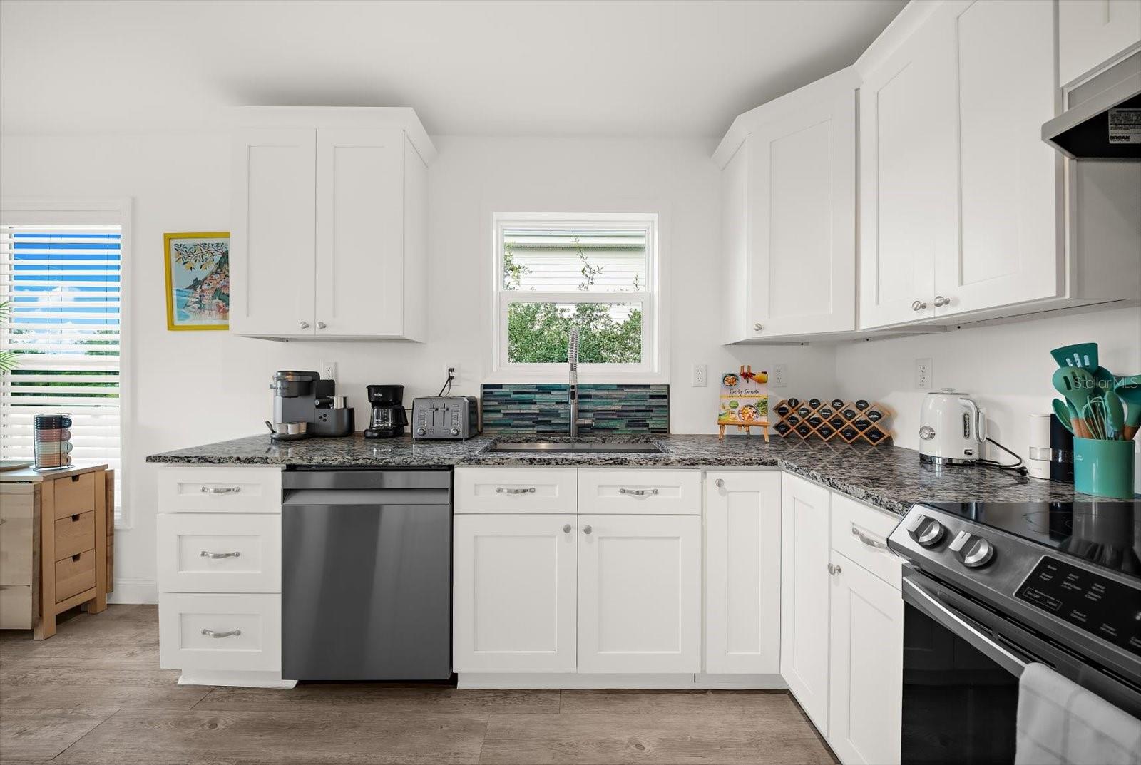 2375 BAHIA VISTA ST
