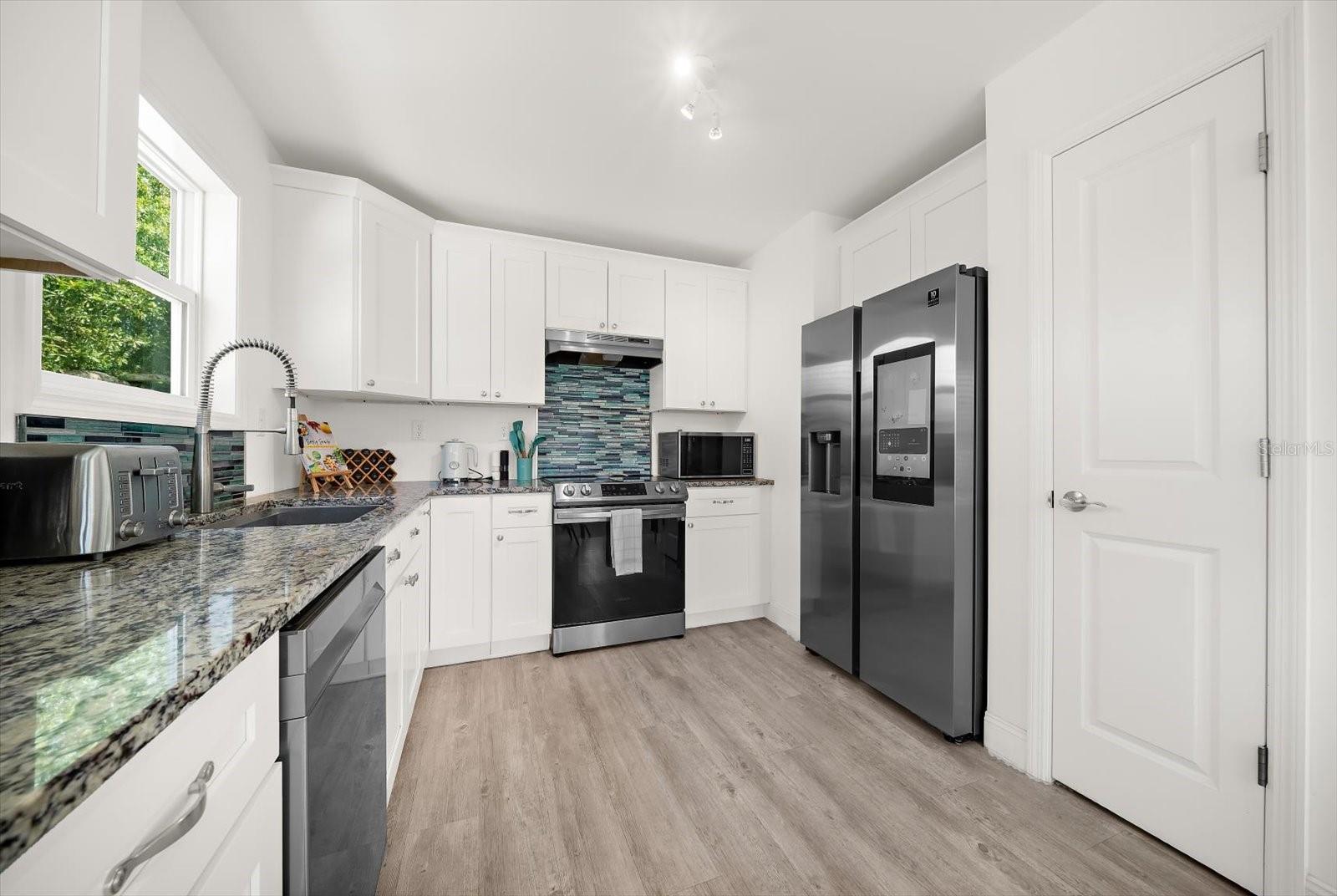 2375 BAHIA VISTA ST
