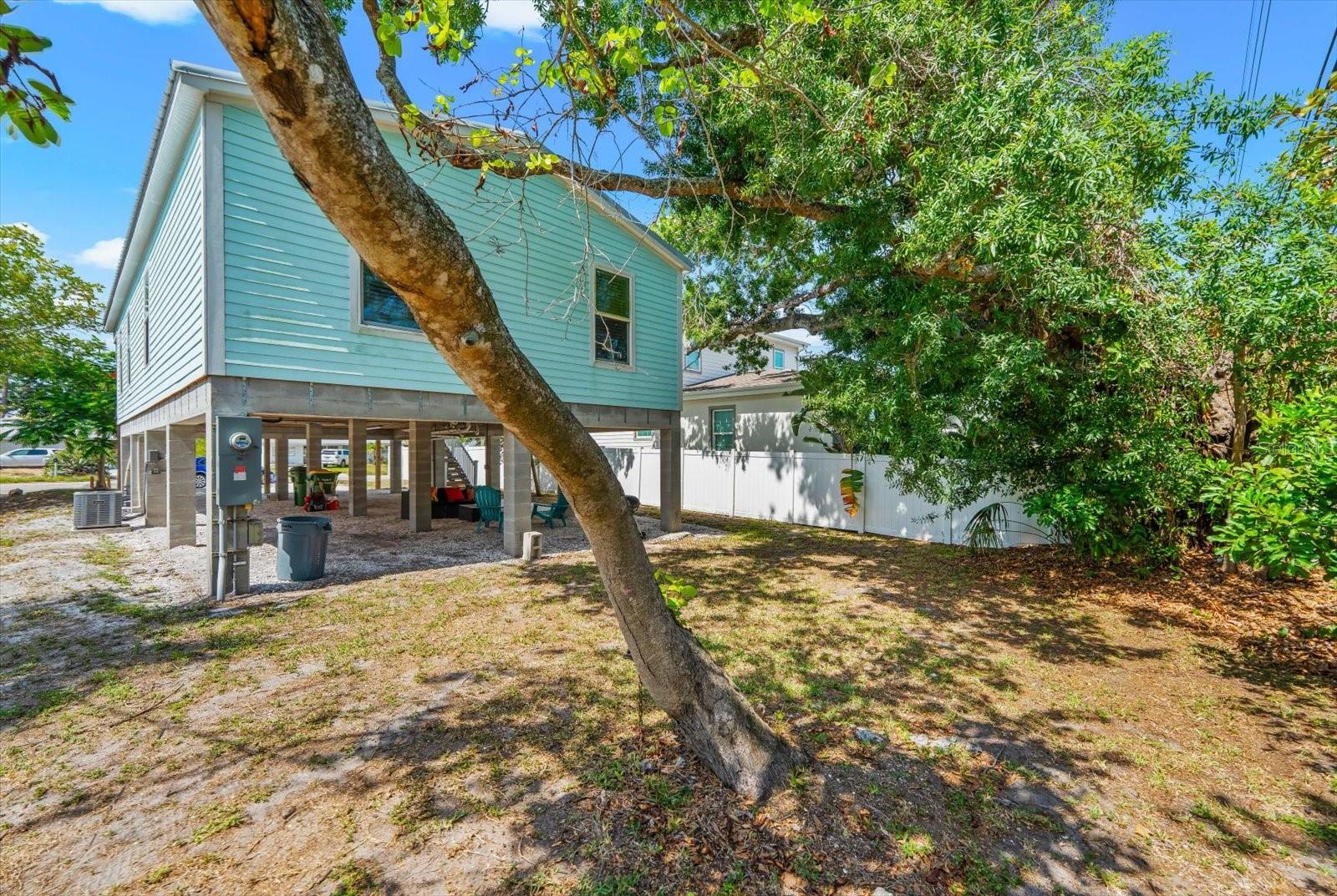2375 BAHIA VISTA ST