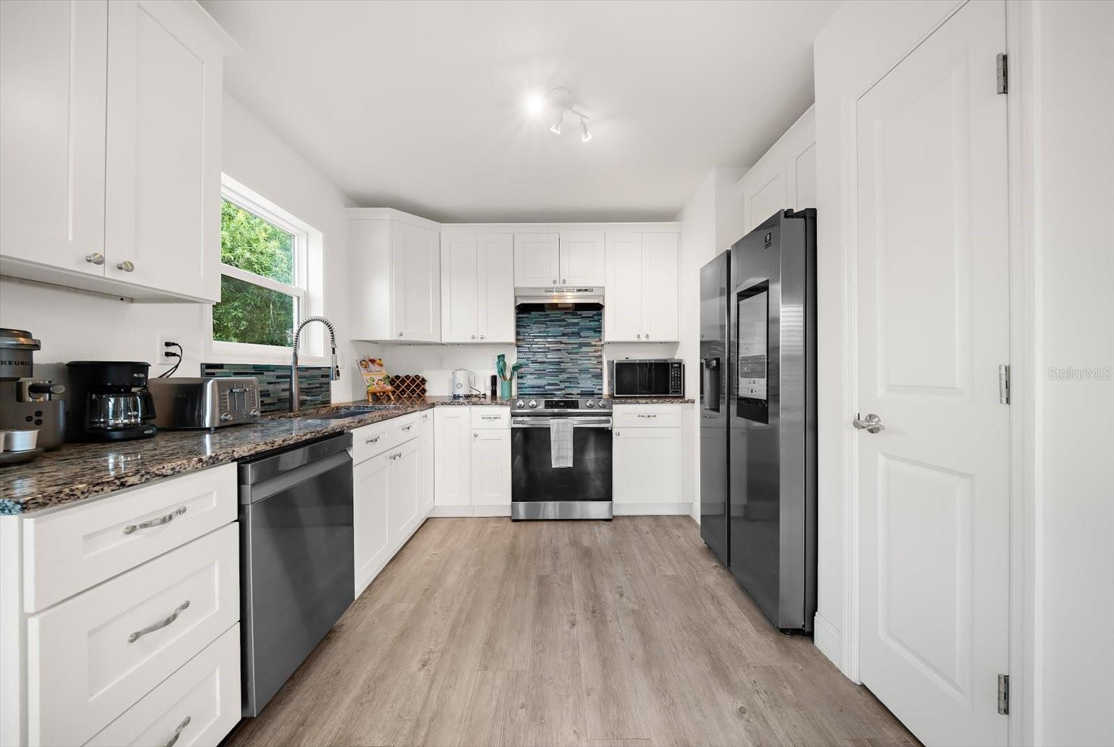 2375 BAHIA VISTA ST